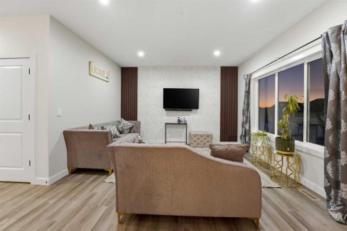 30 Thayer Close, Red Deer, AB 