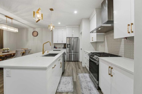 30 Thayer Close, Red Deer, AB 