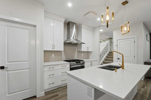 30 Thayer Close, Red Deer, AB 