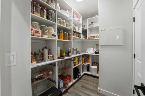 30 Thayer Close, Red Deer, AB 