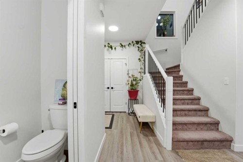 30 Thayer Close, Red Deer, AB 