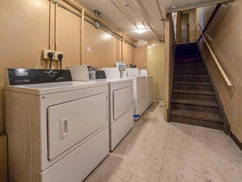 #101-308-4920 47 Street, Red Deer, AB - Indoor Photo Showing Laundry Room