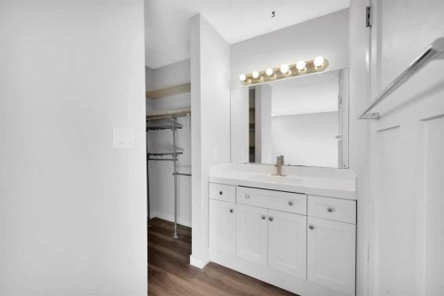 112 Barrett Drive, Red Deer, AB - Indoor