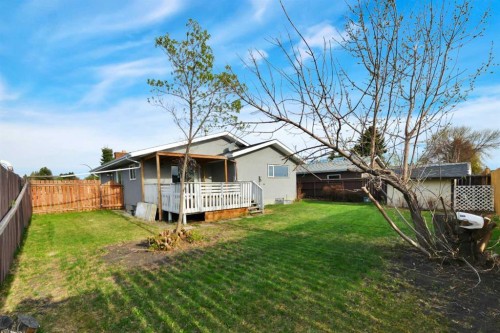 112 Barrett Drive, Red Deer, AB - Outdoor With Deck Patio Veranda