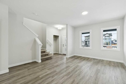 309 Cobblestone Gate Sw, Airdrie, AB - Indoor Photo Showing Other Room