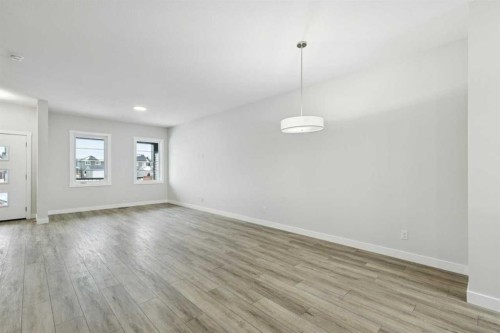 309 Cobblestone Gate Sw, Airdrie, AB - Indoor Photo Showing Other Room