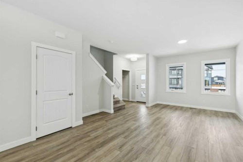 309 Cobblestone Gate Sw, Airdrie, AB - Indoor Photo Showing Other Room