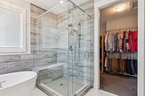 38 Yarrow Gate, Rural Rocky View County, AB - Indoor Photo Showing Bathroom