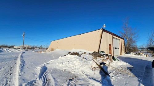 5121 Industrial Crescent, Coronation, AB 