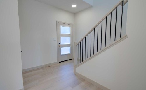 6 Ian Way, Sylvan Lake, AB - Indoor Photo Showing Other Room