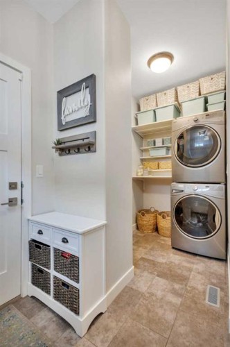 30 Veronica Close, Red Deer, AB - Indoor Photo Showing Laundry Room