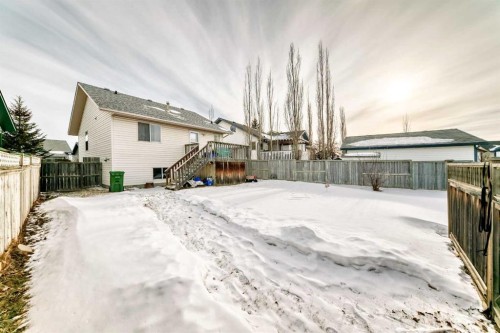 10 Kerr Close, Red Deer, AB - Outdoor
