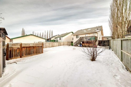 10 Kerr Close, Red Deer, AB - Outdoor