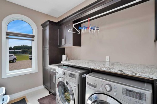 242-27240 Township Road 392, Rural Red Deer County, AB - Indoor Photo Showing Laundry Room