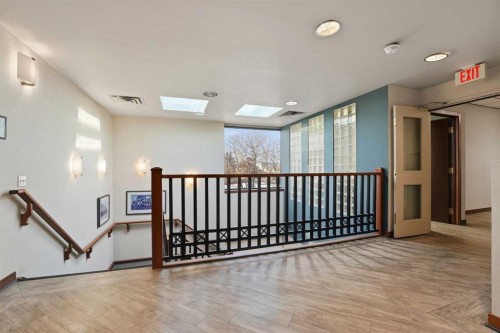 5233 49 Avenue, Red Deer, AB 