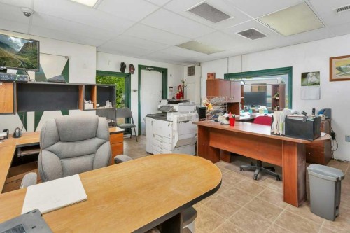 36009 Highway 2A South, Rural Red Deer County, AB - Indoor