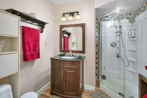 36009 Highway 2A South, Rural Red Deer County, AB - Indoor Photo Showing Bathroom