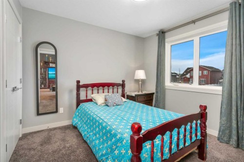 10 Mitchell Crescent, Blackfalds, AB - Indoor Photo Showing Bedroom