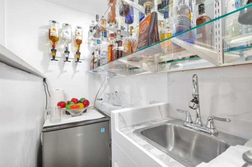 10 Mitchell Crescent, Blackfalds, AB - Indoor Photo Showing Laundry Room