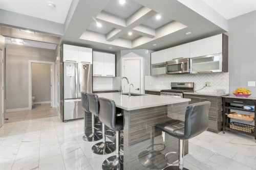 10 Mitchell Crescent, Blackfalds, AB - Indoor Photo Showing Kitchen With Upgraded Kitchen