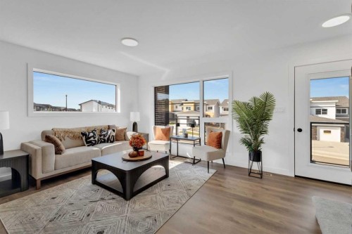 24 Violet Point, Sylvan Lake, AB - Indoor Photo Showing Living Room