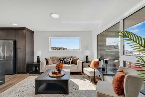 24 Violet Point, Sylvan Lake, AB - Indoor Photo Showing Living Room