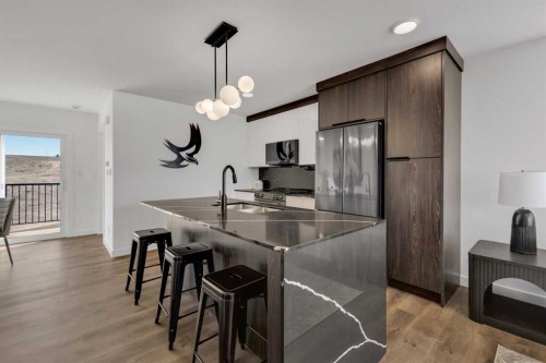 24 Violet Point, Sylvan Lake, AB - Indoor Photo Showing Kitchen