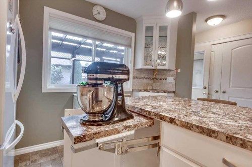 4313 46A Avenue, Red Deer, AB - Indoor Photo Showing Kitchen