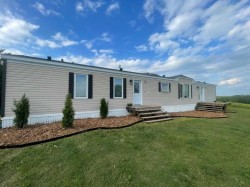 480073 822 Highway  Rural Wetaskiwin No. 10, County Of, AB T0B 3M3