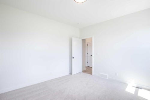 32 Sunrise Crescent North, Three Hills, AB - Indoor Photo Showing Other Room