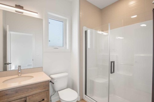 32 Sunrise Crescent North, Three Hills, AB - Indoor Photo Showing Bathroom