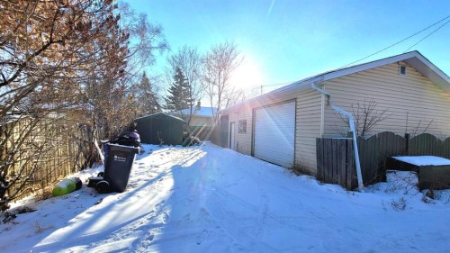 5418 37 Street, Red Deer, AB 