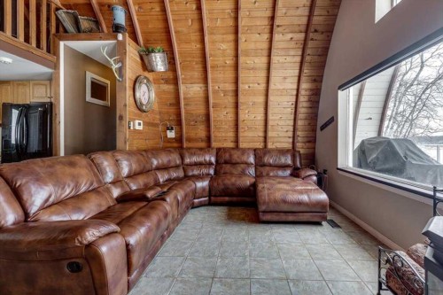 217-36078 Range Road 245 A, Rural Red Deer County, AB - Indoor Photo Showing Living Room