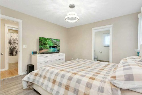 4912 46A Street, Clive, AB - Indoor Photo Showing Bedroom