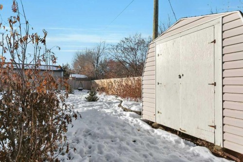 4912 46A Street, Clive, AB - Outdoor