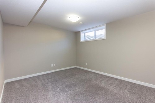 202-148 Vanier Drive, Red Deer, AB - Indoor Photo Showing Other Room