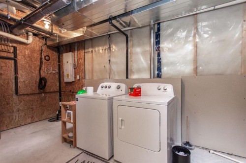 202-148 Vanier Drive, Red Deer, AB - Indoor Photo Showing Laundry Room