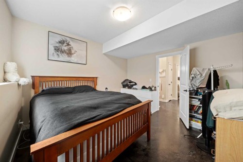 85 Turner Crescent, Red Deer, AB - Indoor Photo Showing Bedroom