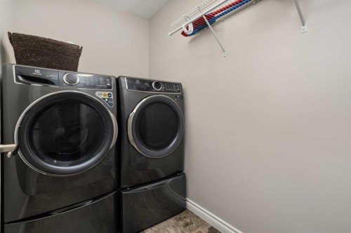 6313 Erickson Drive, Camrose, AB - Indoor Photo Showing Laundry Room