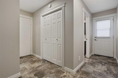 6313 Erickson Drive, Camrose, AB - Indoor Photo Showing Other Room