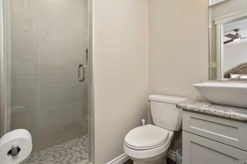 6313 Erickson Drive, Camrose, AB - Indoor Photo Showing Bathroom