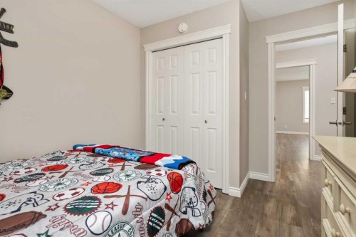 6313 Erickson Drive, Camrose, AB - Indoor Photo Showing Bedroom