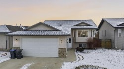 30 Fulmar Close  Sylvan Lake, AB T4S 2K7