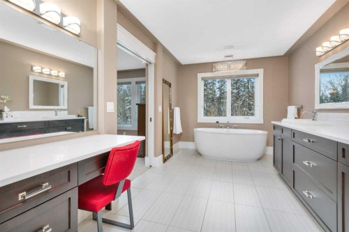 42 Grove Close, Red Deer, AB - Indoor Photo Showing Bathroom