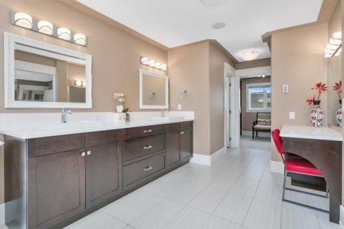 42 Grove Close, Red Deer, AB - Indoor Photo Showing Bathroom