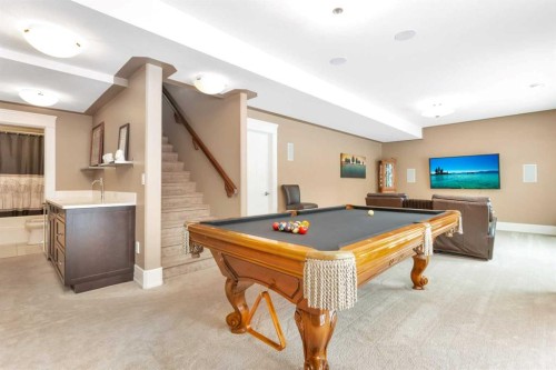 42 Grove Close, Red Deer, AB - Indoor Photo Showing Other Room