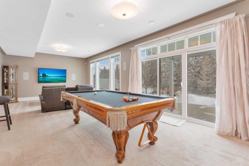 42 Grove Close, Red Deer, AB - Indoor Photo Showing Other Room