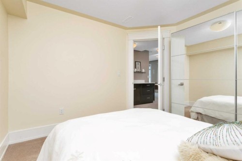42 Grove Close, Red Deer, AB - Indoor Photo Showing Bedroom