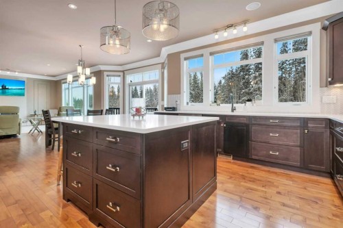 42 Grove Close, Red Deer, AB - Indoor Photo Showing Kitchen