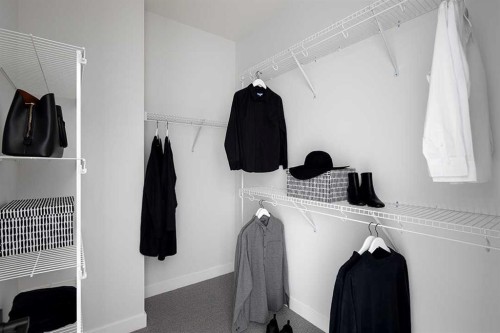 259 Corner Glen Gardens Ne, Calgary, AB - Indoor With Storage